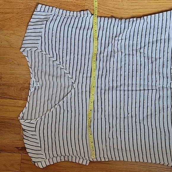 Express Striped Top - Picture 5 of 8